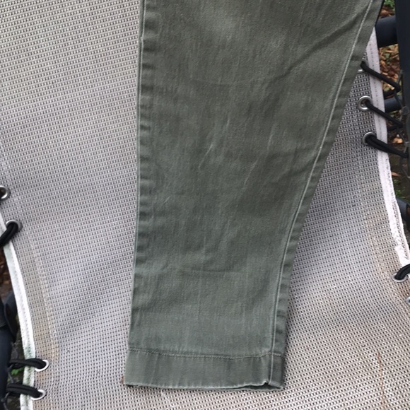 J. Crew Men's Slim Stretch Olive Chinos,  30 x 34 - Picture 9 of 14